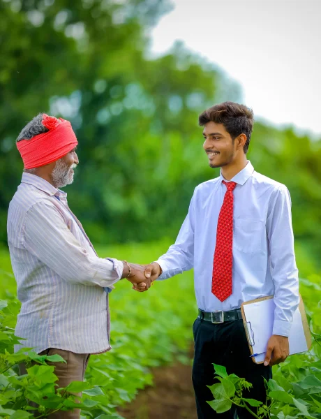 A Image of farmer with agronomist a Onboarding partners